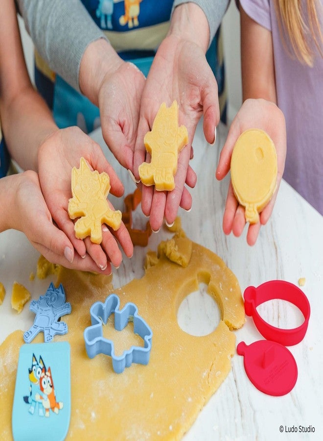 Handstand Kitchen Bluey Cookie Baking Set with Three Bluey Themed Cookie Stamp Cutters and Nylon Cookie Spatula - Image 2